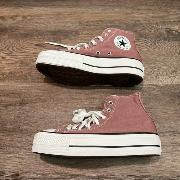 New Converse Chuck Taylor All Star Platform
Lift High-Top Sneaker Plum Size 6.5 - Picture 5 of 14